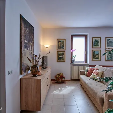 Holiday home Orchidea *
